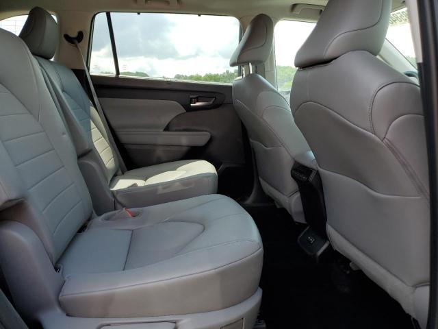 5TDGZRBHXNS583662 - 2022 TOYOTA HIGHLANDER XLE Gümüş foto 11