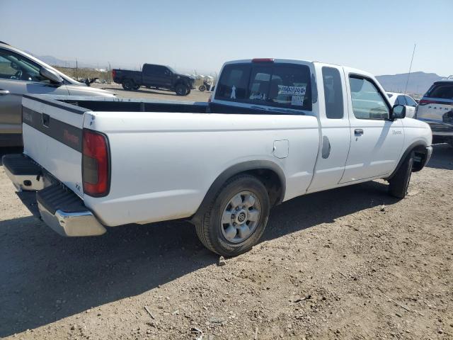 1N6DD26S8YC327943 - 2000 NISSAN FRONTIER KING CAB XE WHITE photo 3