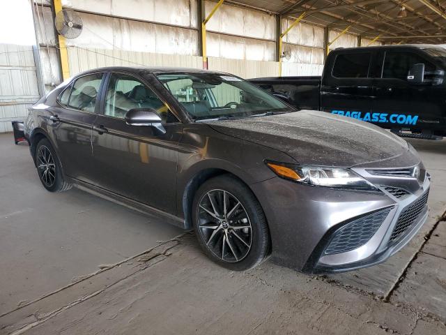 4T1G11AK7RU869763 - 2024 TOYOTA CAMRY SE NIGHT SHADE GRAY photo 4