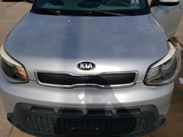 KNDJN2A2XG7841715 - 2016 KIA SOUL GRAY photo 11