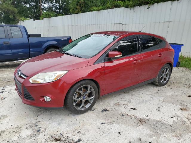 1FADP3K27DL326496 - 2013 FORD FOCUS SE MAROON photo 1