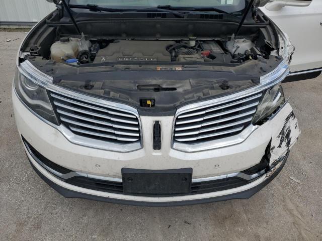 2LMTJ8LR5GBL62076 - 2016 LINCOLN MKX RESERVE WHITE photo 12