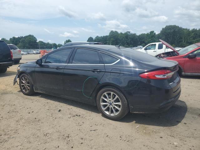 3FA6P0H71HR168397 - 2017 FORD FUSION SE BLACK photo 2