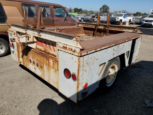 1G9UP0710CG020001 - 1982 UTILITY TRAILER WHITE photo 4