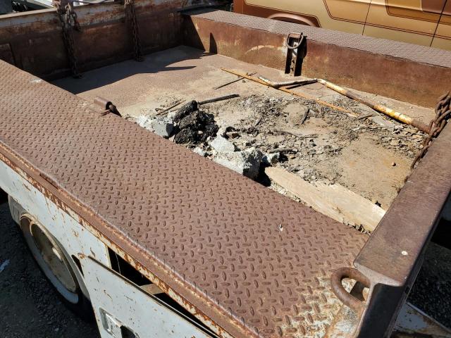 1G9UP0710CG020001 - 1982 UTILITY TRAILER WHITE photo 5