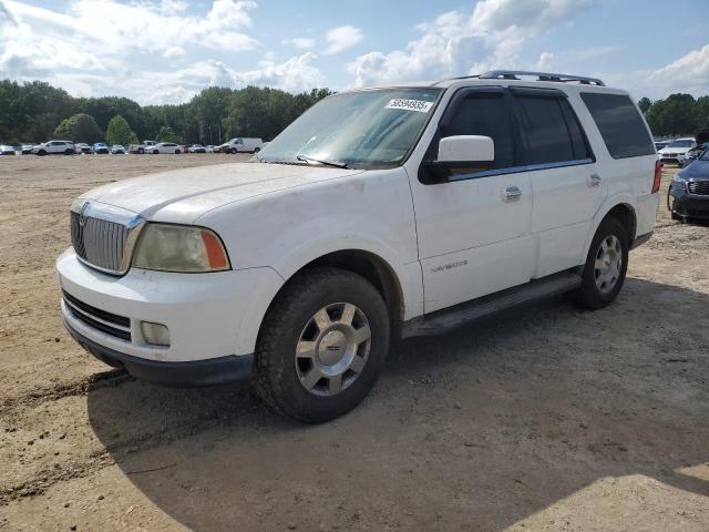 5LMFU28515LJ24173 - 2005 LINCOLN NAVIGATOR WHITE photo 1