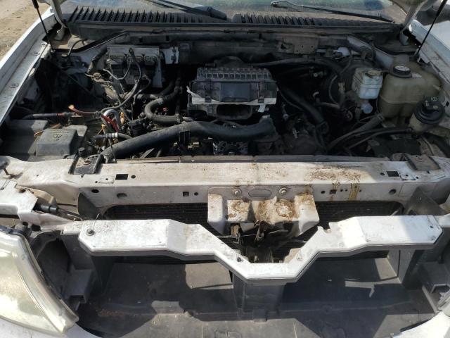 5LMFU28515LJ24173 - 2005 LINCOLN NAVIGATOR WHITE photo 12