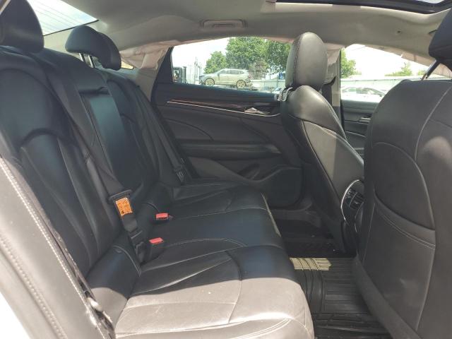 1G4ZP5SS6HU207250 - 2017 BUICK LACROSSE ESSENCE SILVER photo 10