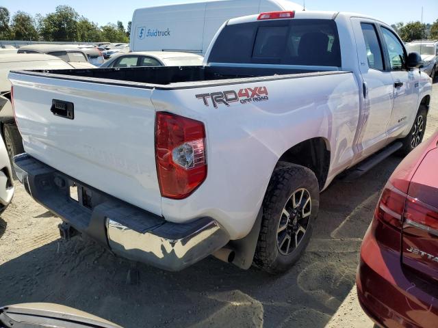 5TFUY5F1XGX514172 - 2016 TOYOTA TUNDRA DOUBLE CAB SR/SR5 WHITE photo 3