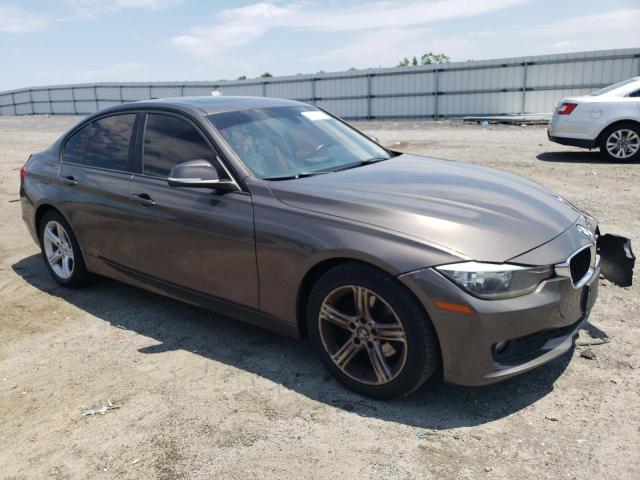 WBA3C3C53EP661305 - 2014 BMW 320 I XDRIVE GRAY photo 4