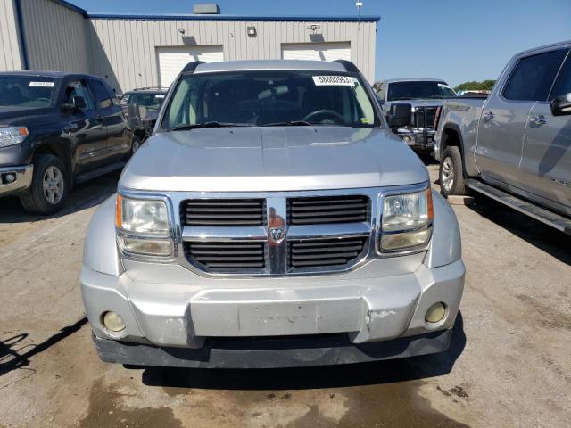 1D8GU28KX8W122329 - 2008 DODGE NITRO SXT SILVER photo 5