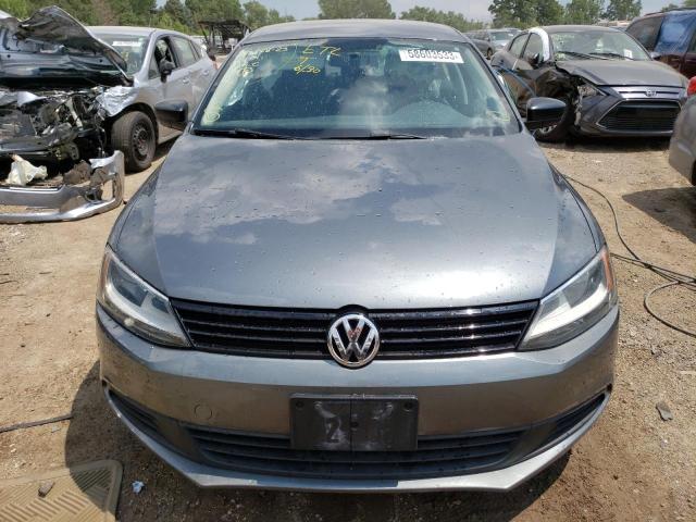 3VW1K7AJ9DM400010 - 2013 VOLKSWAGEN JETTA BASE 灰色 照片 5