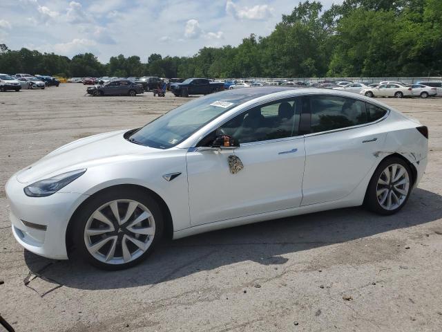 5YJ3E1EB1JF185631 - 2018 TESLA MODEL 3 WHITE photo 1