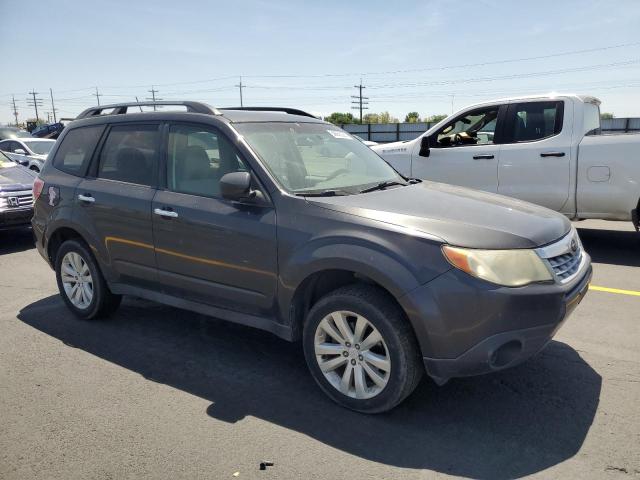 JF2SHADC5CH413681 - 2012 SUBARU FORESTER 2.5X PREMIUM Graphit Foto 4