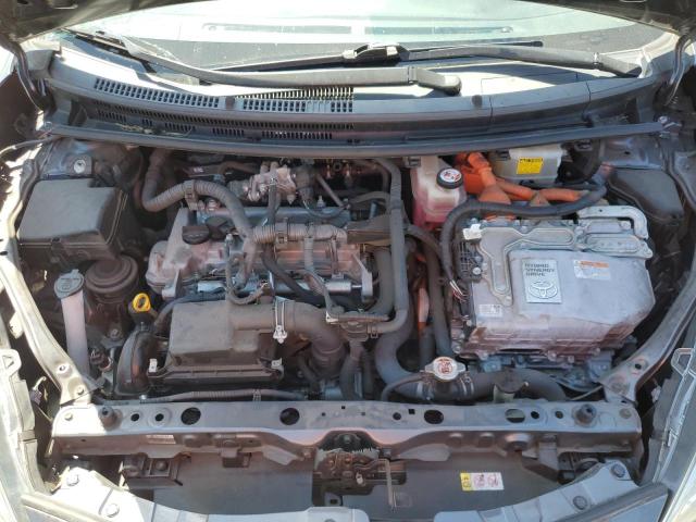 JTDKDTB37J1603934 - 2018 TOYOTA PRIUS C GRAY photo 12