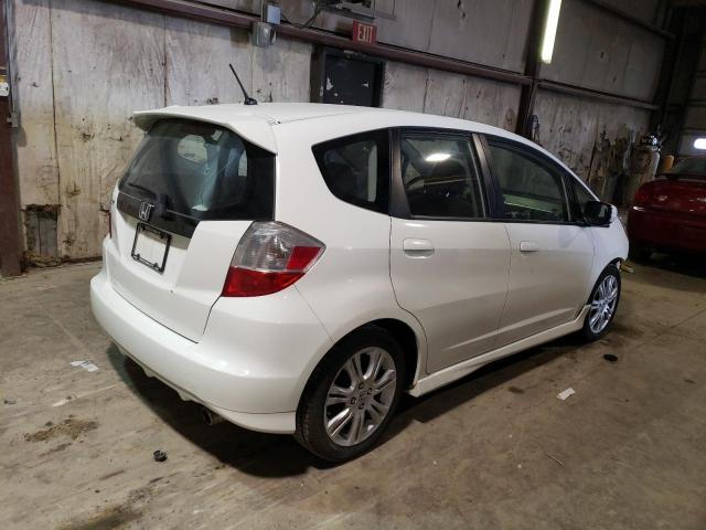 JHMGE88439S004257 - 2009 HONDA FIT SPORT WHITE photo 3