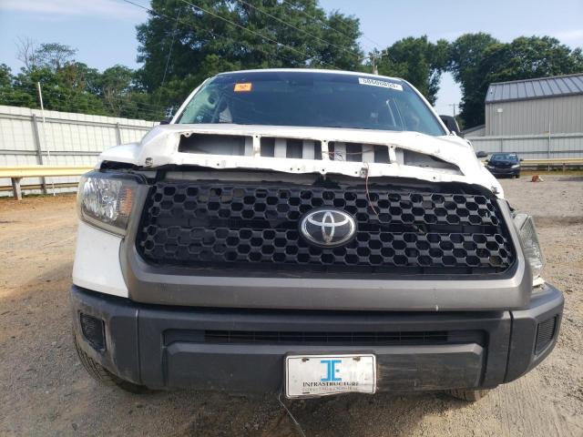 5TFUM5F10KX081630 - 2019 TOYOTA TUNDRA DOUBLE CAB SR/SR5 WHITE photo 5