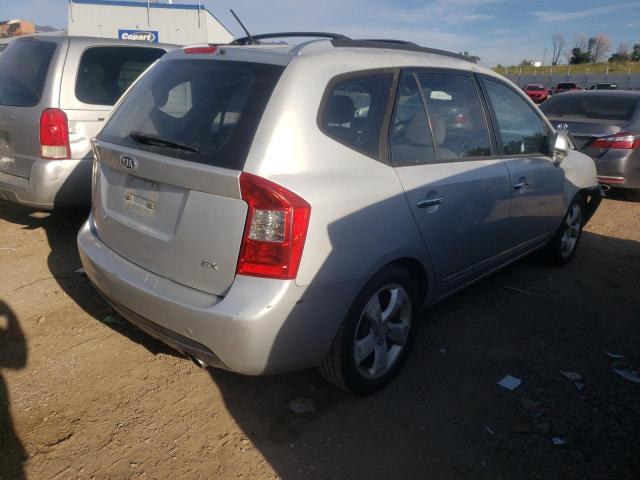 KNAFG525577024210 - 2007 KIA RONDO BASE GRAY photo 4