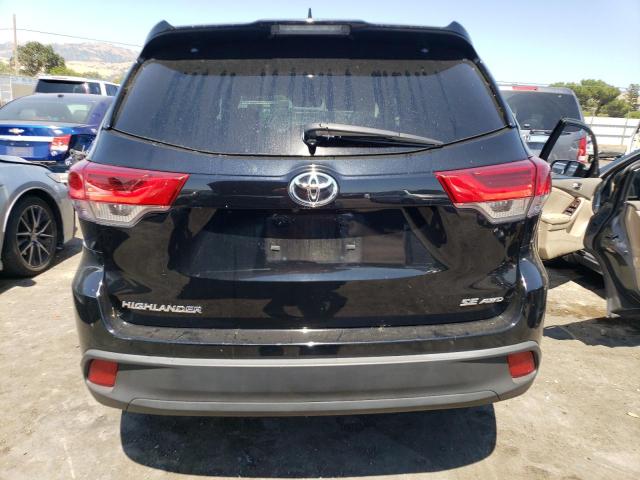 5TDJZRFHXHS417551 - 2017 TOYOTA HIGHLANDER SE BLACK photo 6