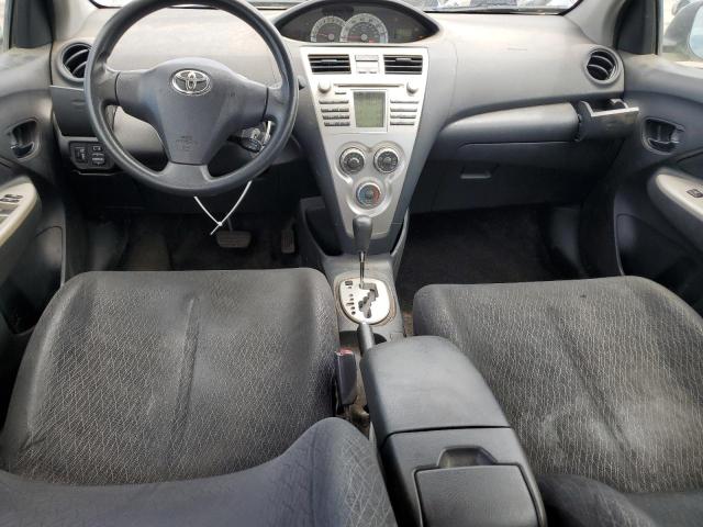 JTDBT923381274021 - 2008 TOYOTA YARIS SILVER photo 8