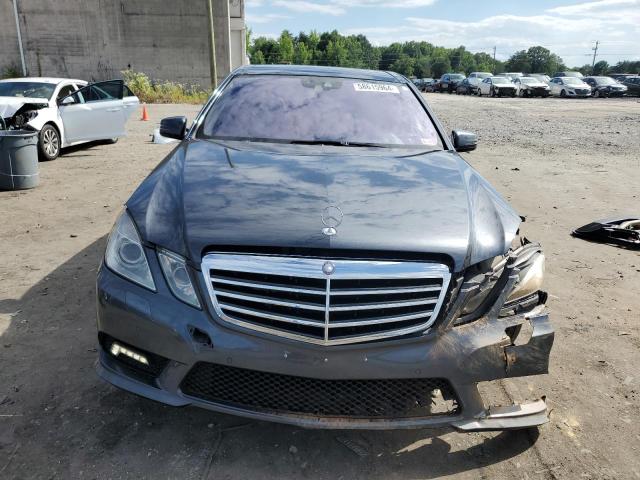 WDDHF9AB5BA273136 - 2011 MERCEDES-BENZ E 550 4MATIC BLACK photo 5