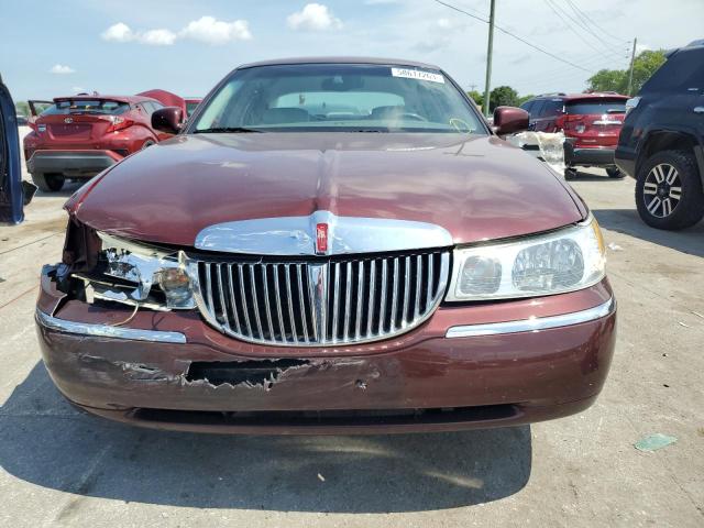 1LNHM81W11Y739319 - 2001 LINCOLN TOWN CAR EXECUTIVE BURGUNDY photo 5