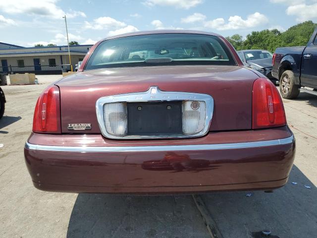 1LNHM81W11Y739319 - 2001 LINCOLN TOWN CAR EXECUTIVE BURGUNDY photo 6