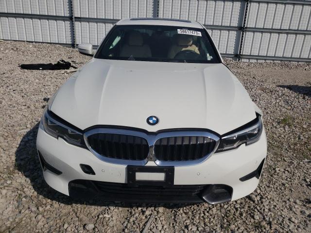 3MW5R7J09M8B51043 - 2021 BMW 330XI WHITE photo 5