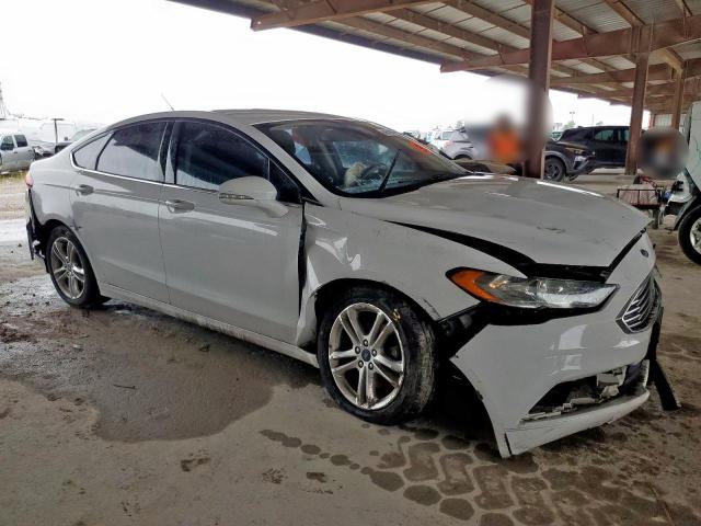 3FA6P0H71JR249485 - 2018 FORD FUSION SE 白色 照片 4
