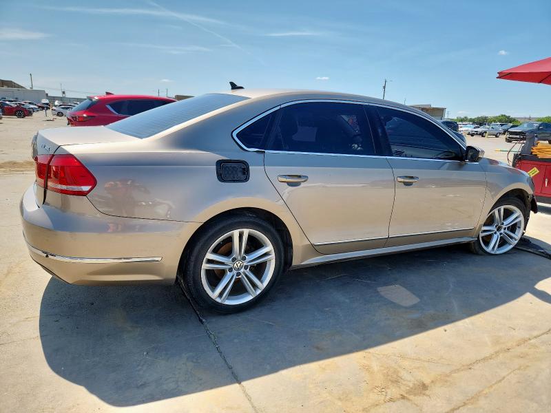 1VWCV7A33FC051478 - 2015 VOLKSWAGEN PASSAT SEL TAN photo 3