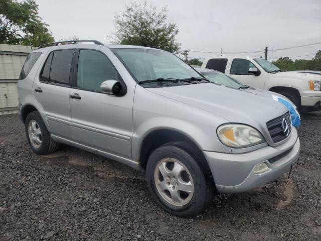 4JGAB57E03A431381 - 2003 MERCEDES-BENZ ML 350 SILVER photo 4