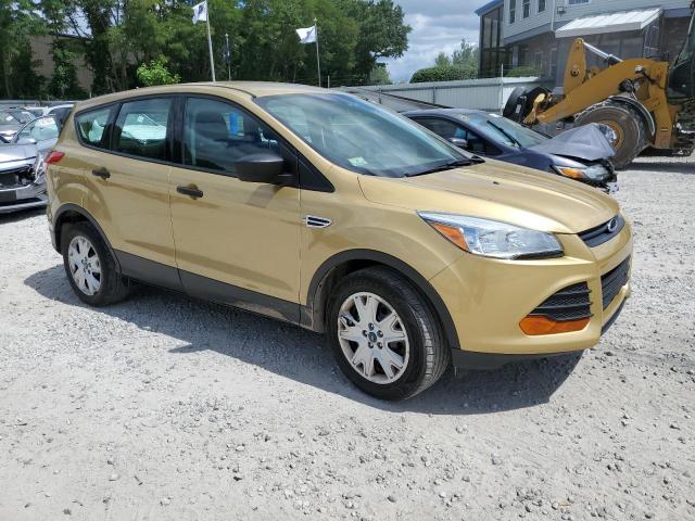 1FMCU0F72EUB90529 - 2014 FORD ESCAPE S GOLD photo 4