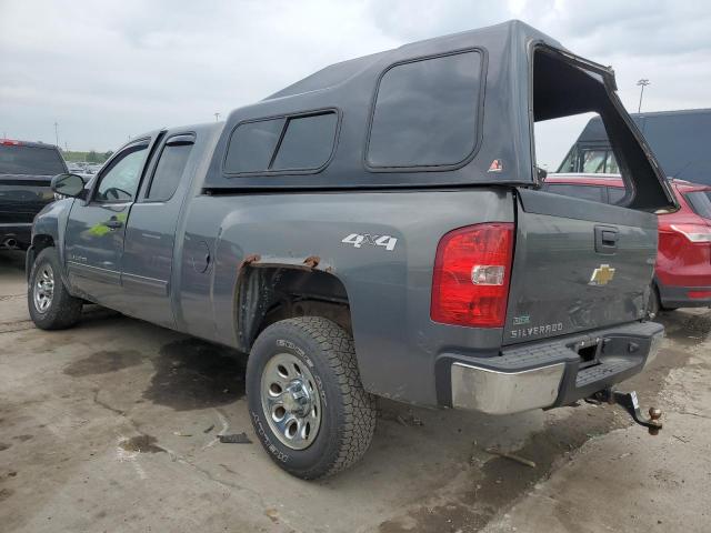 1GCRKREA1BZ403992 - 2011 CHEVROLET SILVERADO K1500 LS GRAY photo 2