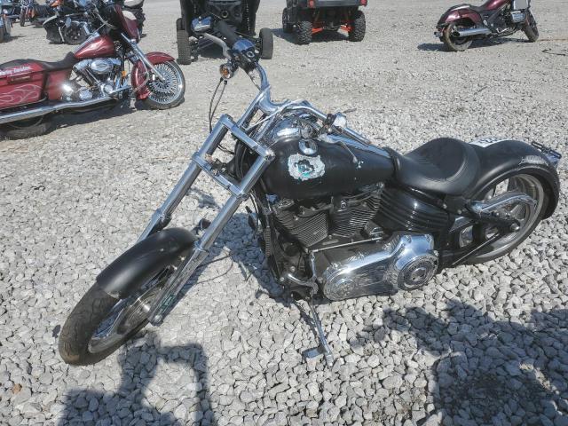 1HD1JK5119Y023220 - 2009 HARLEY-DAVIDSON FXCWC BLACK photo 2