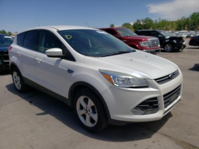 1FMCU9G97FUC12644 - 2015 FORD ESCAPE SE WHITE photo 4