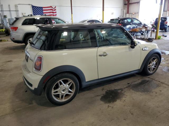 WMWMF73549TW81921 - 2009 MINI COOPER S WHITE photo 3