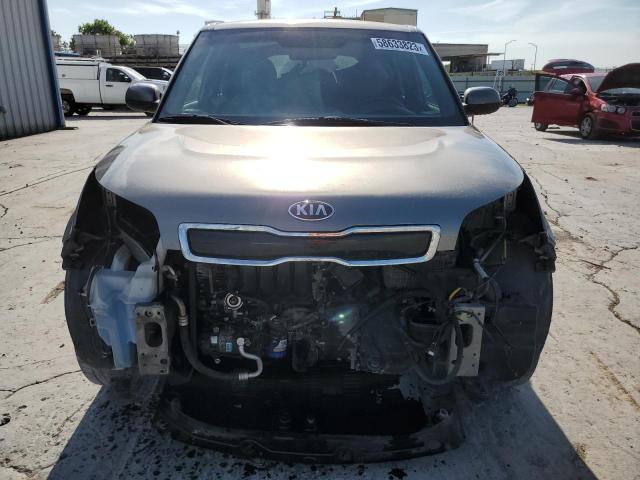 KNDJP3A5XF7134414 - 2015 KIA SOUL + GRAY photo 5