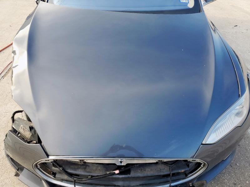 5YJSA1E40GF137717 - 2016 TESLA MODEL S 灰色 照片 12