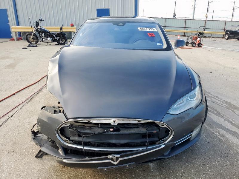 5YJSA1E40GF137717 - 2016 TESLA MODEL S 灰色 照片 5