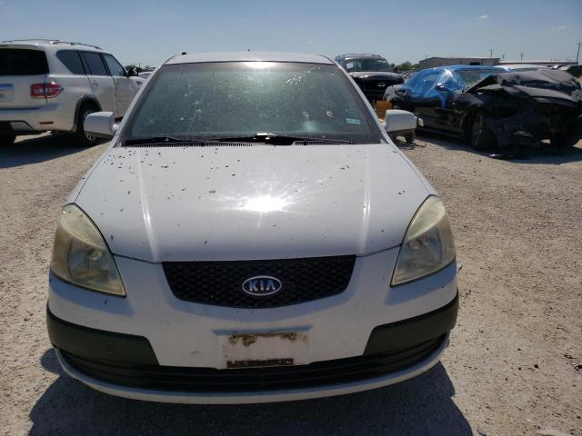 KNADE123766149590 - 2006 KIA RIO WHITE photo 5