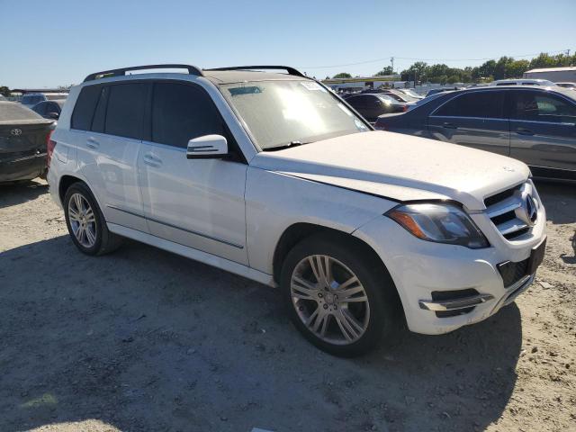 WDCGG8JB7FG428991 - 2015 MERCEDES-BENZ GLK 350 4MATIC WHITE photo 4