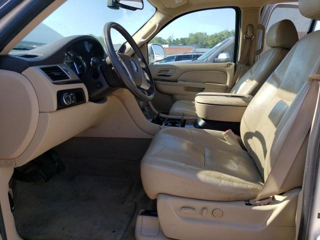 1GYS3HEF6BR100687 - 2011 CADILLAC ESCALADE ESV LUXURY WHITE photo 7