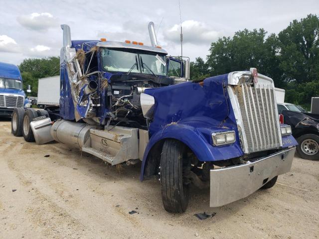 2023 KENWORTH CONSTRUCTI W900, 