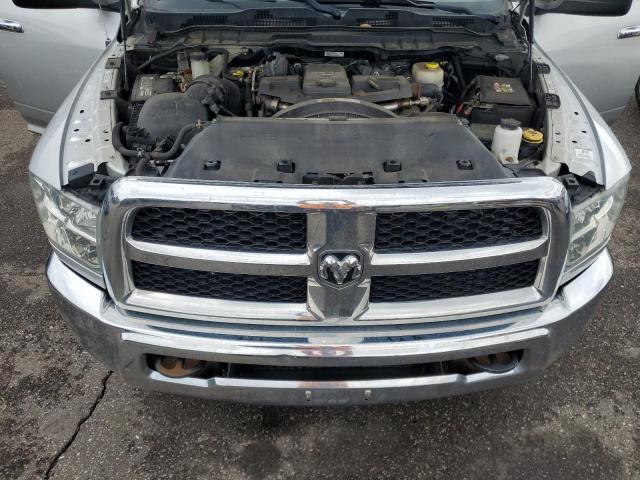 3C6UR5DLXEG203786 - 2014 RAM 2500 SLT Silber Foto 11
