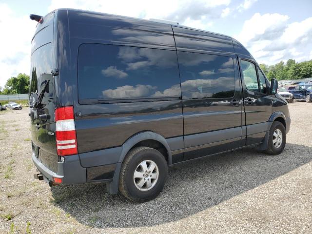 8BRPE7CD7JE157504 - 2018 MERCEDES-BENZ SPRINTER 2500 BLACK photo 3