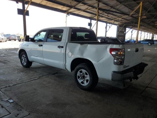 5TBEV54157S457992 - 2007 TOYOTA TUNDRA CREWMAX SR5 WHITE photo 2