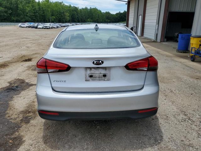 3KPFL4A73JE230595 - 2018 KIA FORTE LX SILVER photo 6