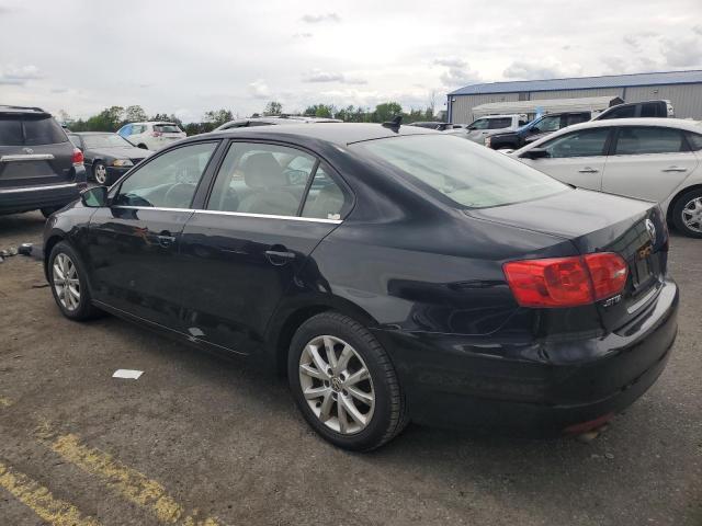 3VWDP7AJ0DM437929 - 2013 VOLKSWAGEN JETTA SE 黑色 照片 2