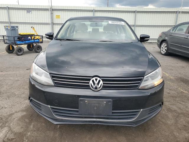 3VWDP7AJ0DM437929 - 2013 VOLKSWAGEN JETTA SE 黑色 照片 5