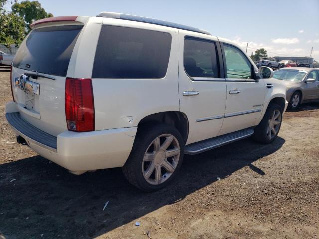 1GYFK638X7R298730 - 2007 CADILLAC ESCALADE LUXURY WHITE photo 3